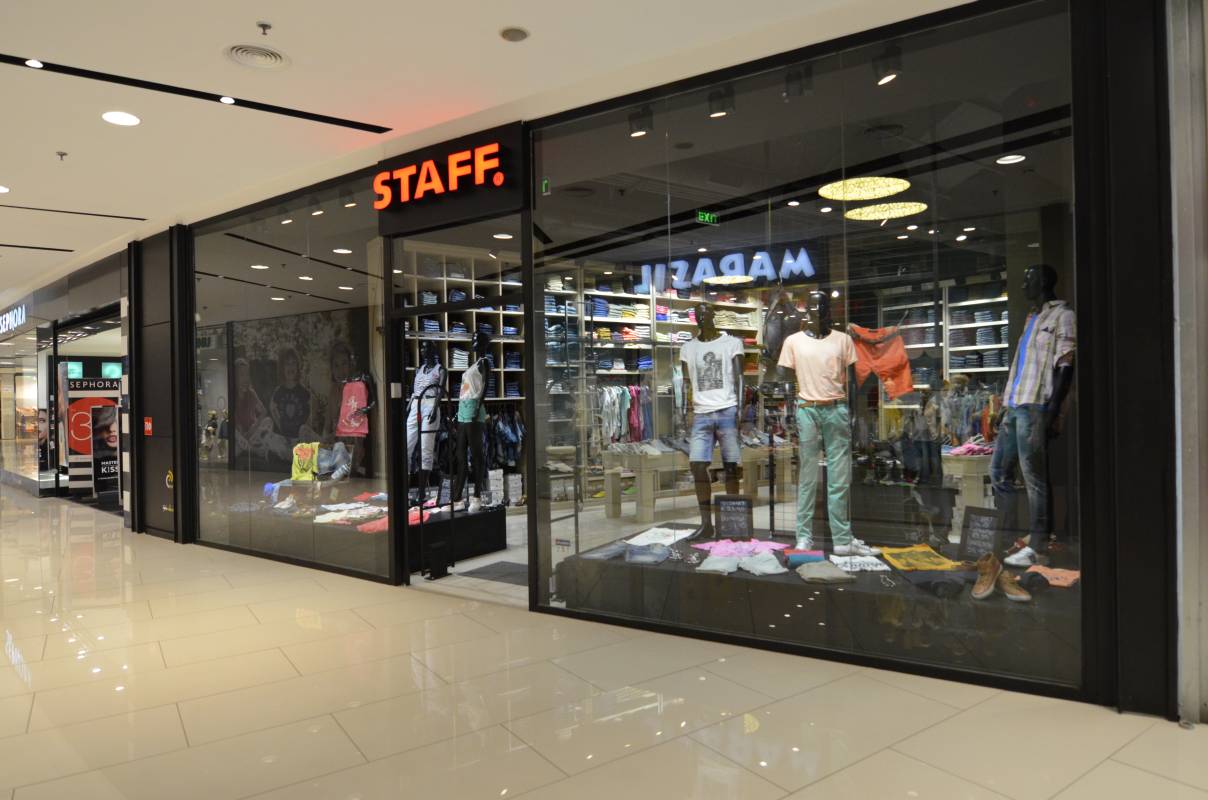 STAFF Jeans & Co - One Salonica — φωτογραφία 2