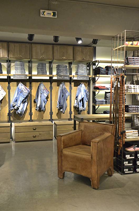 STAFF Jeans & Co - Tsimiski — φωτογραφία 2