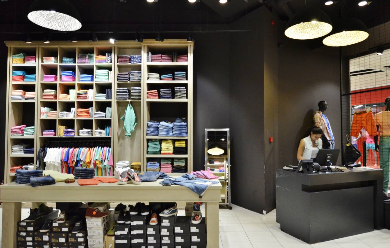 STAFF Jeans & Co - One Salonica — φωτογραφία 13