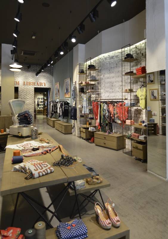STAFF Jeans & Co - Tsimiski — φωτογραφία 23