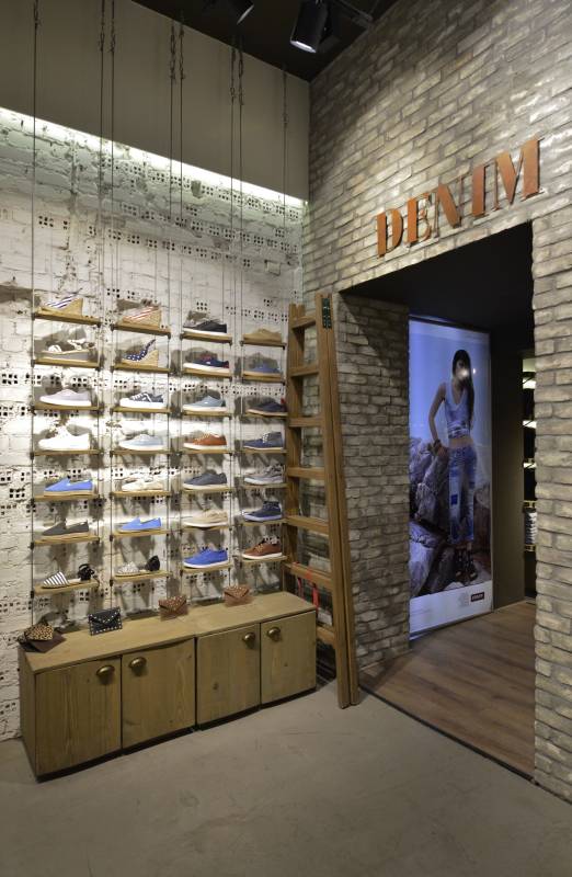 STAFF Jeans & Co - Tsimiski — φωτογραφία 43