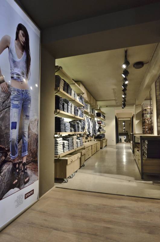 STAFF Jeans & Co - Tsimiski — φωτογραφία 48